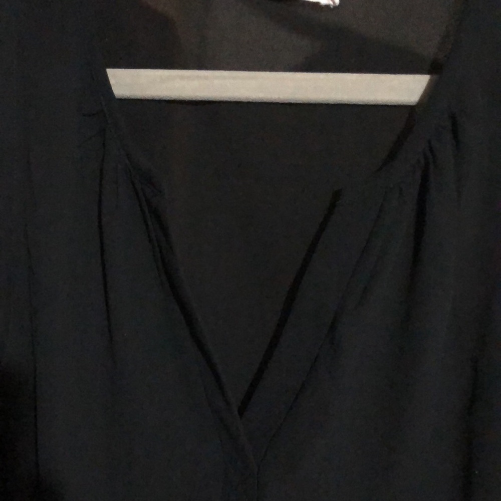 Sheer black sleeveless shirt - Picture 2 of 2
